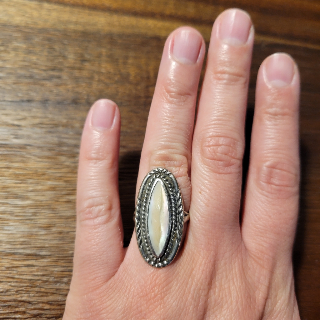 Vintage Sterling Silver Mop Ring
